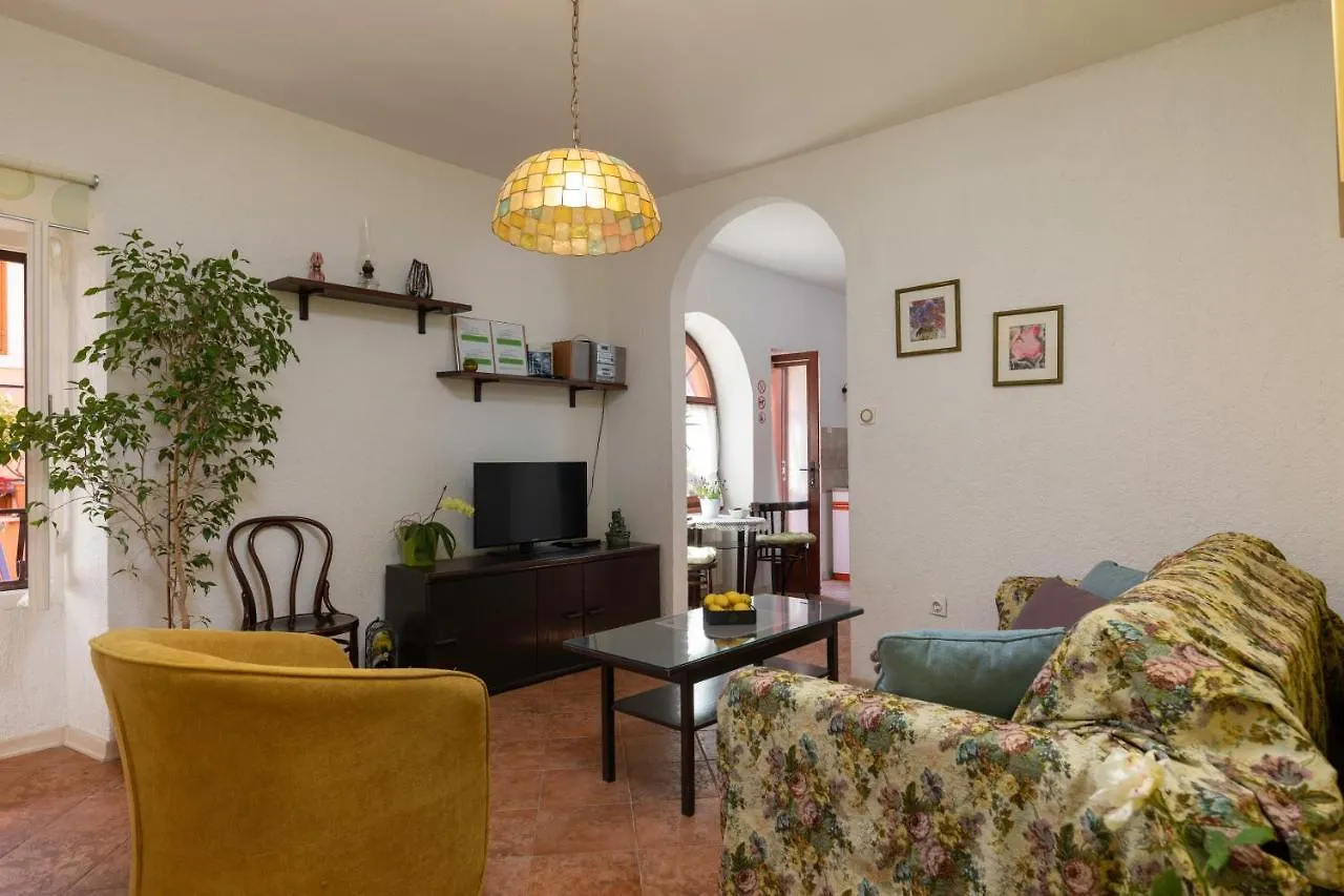 Apartment Below The Stars Rovinj Croatia